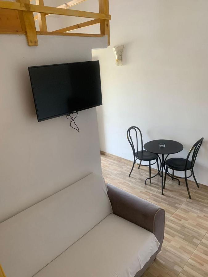 Vila Mario Aparthotel Ksamil Exterior photo