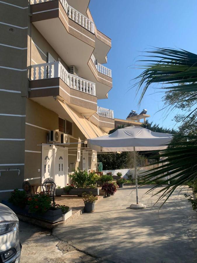Vila Mario Aparthotel Ksamil Exterior photo
