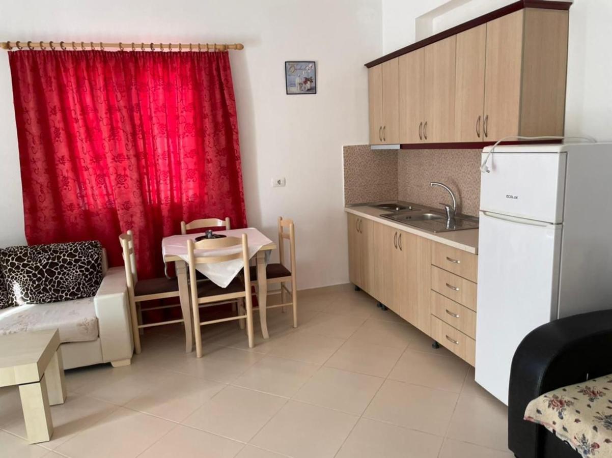 Vila Mario Aparthotel Ksamil Exterior photo