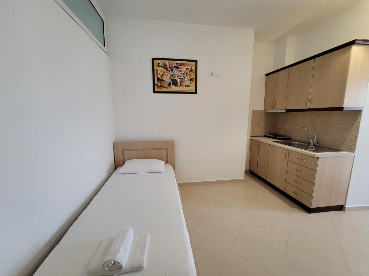 Vila Mario Aparthotel Ksamil Exterior photo